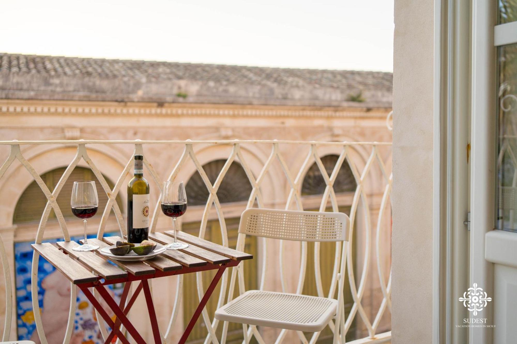 La Terrazza Sull'Antico Mercato Di Ortigia Сиракузы Экстерьер фото